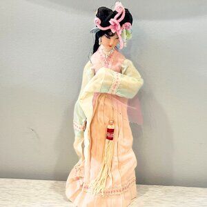 Vintage Oriental Chinese Court Lady Doll Geisha 11" Long Sleeves Souvenir